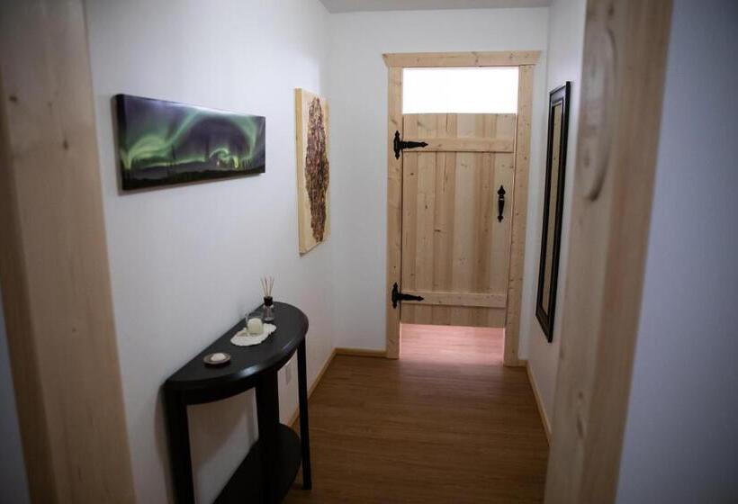 مبيت وإفطار Northern Lights Resort & Spa