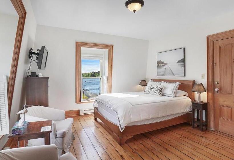 مبيت وإفطار Sail Inn Lunenburg