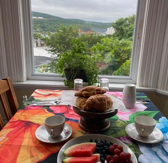 ベッドアンドブレックファースト The Roses Heritage Inn