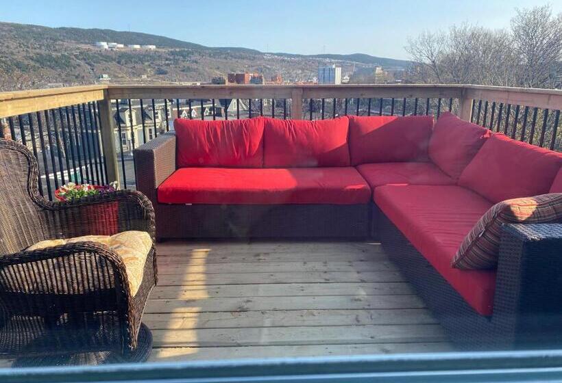 ベッドアンドブレックファースト The Roses Heritage Inn