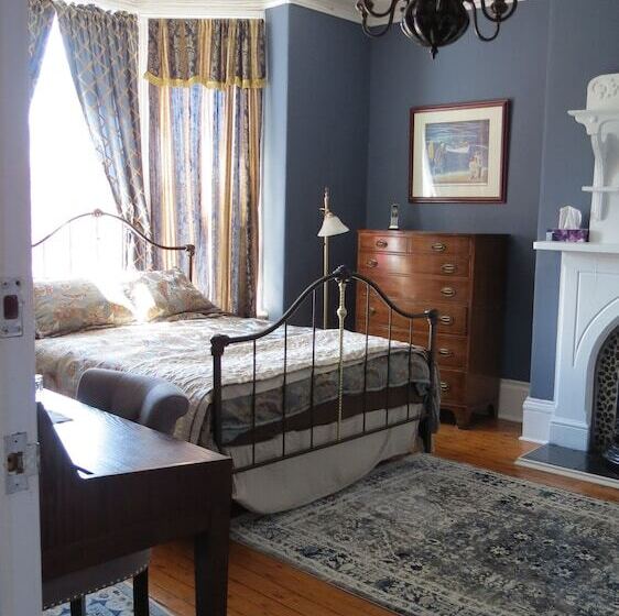 مبيت وإفطار The Roses Heritage Inn