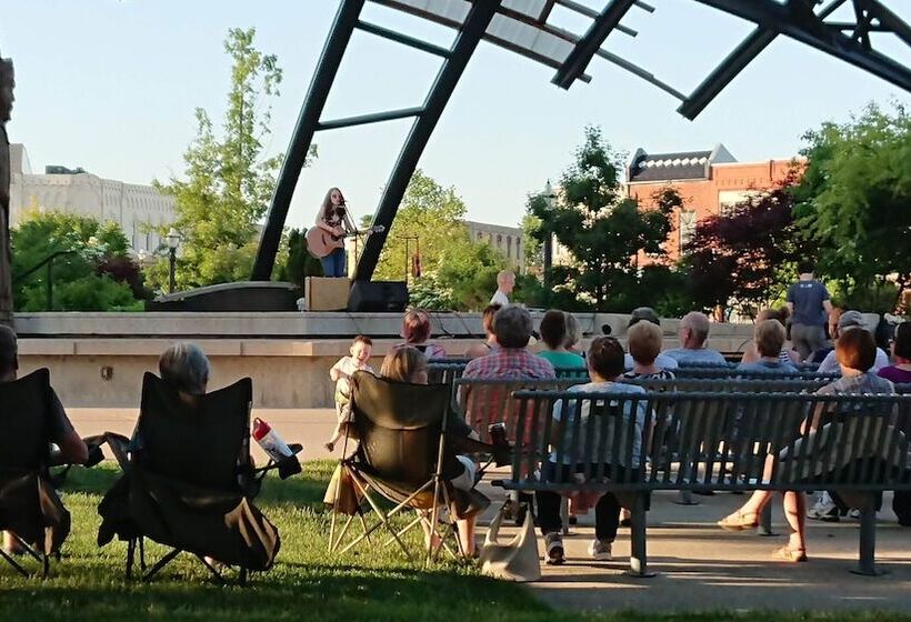 Colborne Bed And Breakfast
