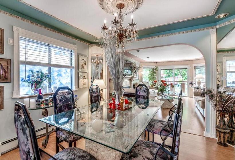 Diana S Luxury Bed And Breakfast