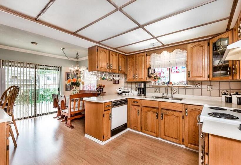 Diana S Luxury Bed And Breakfast