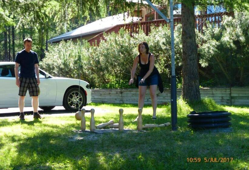 End Of The Road B & B