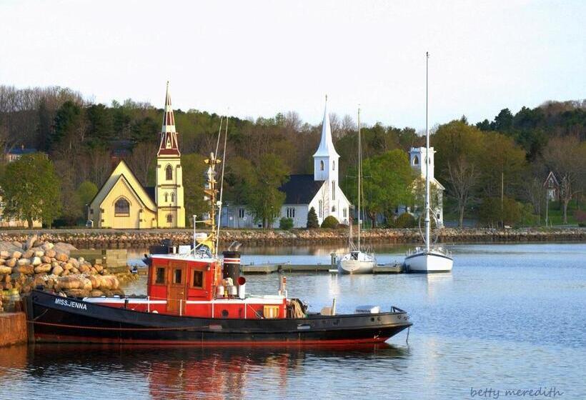 Fisherman's Daughter B&b