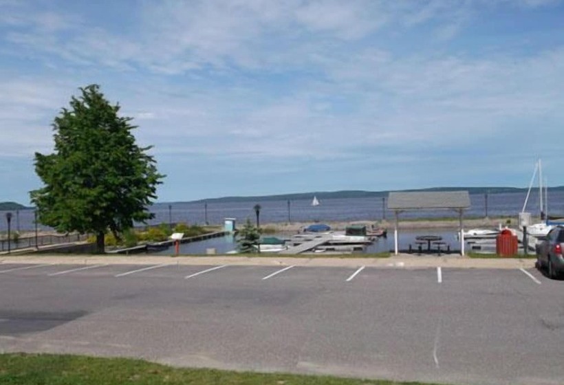 Haileybury Beach Motel