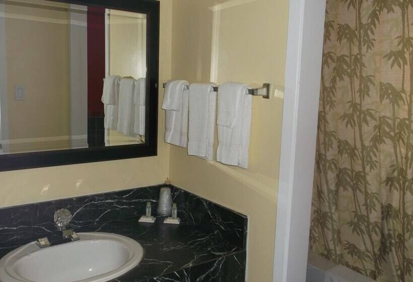 Haileybury Beach Motel