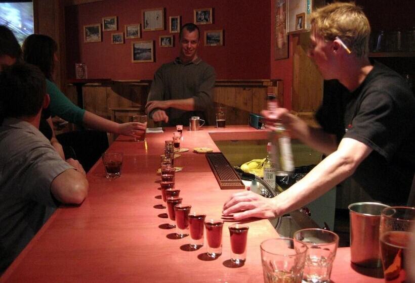 Hi Banff Alpine Centre   Hostel