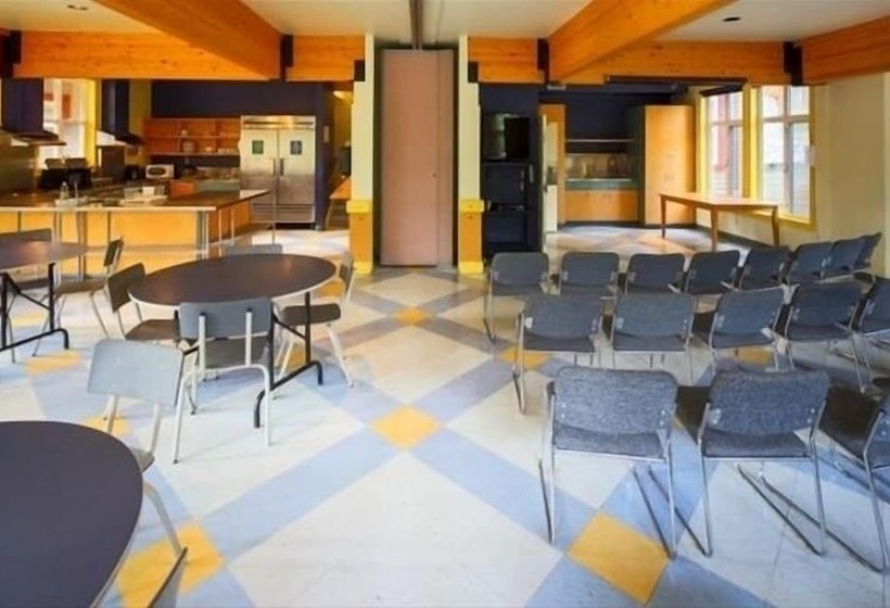 Hi Banff Alpine Centre   Hostel