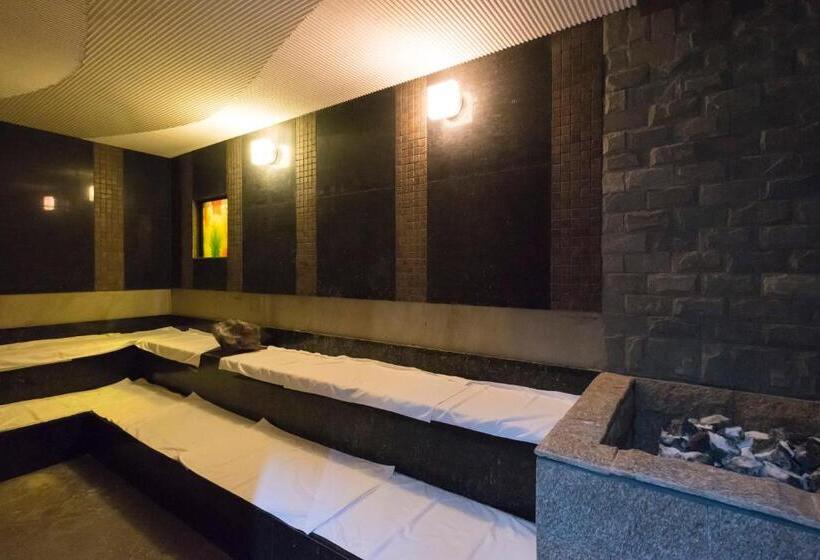 فندق Awara Grand