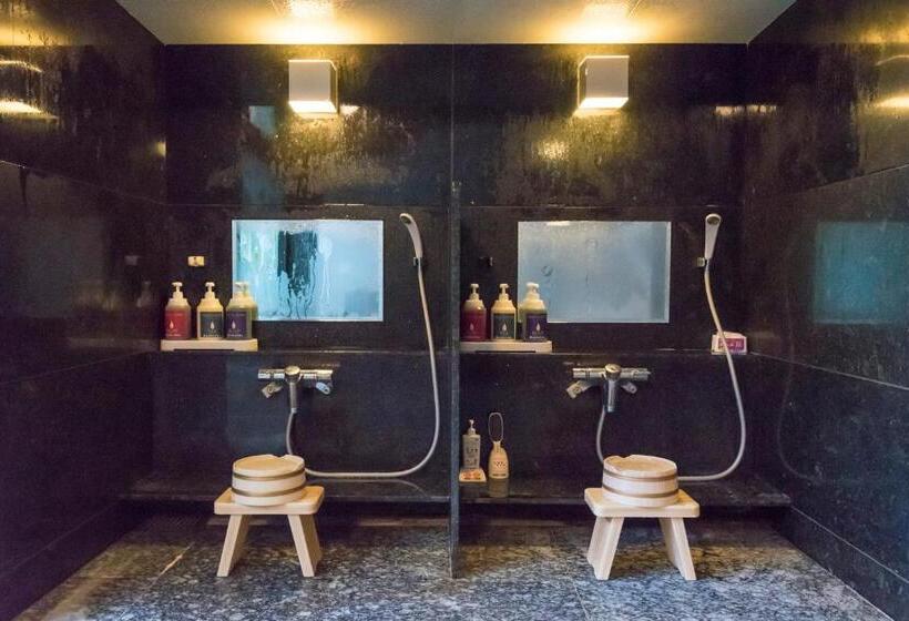 فندق Awara Grand