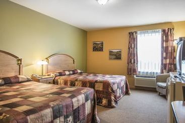 هتل Econo Lodge Temiscouata Sur Le Lac