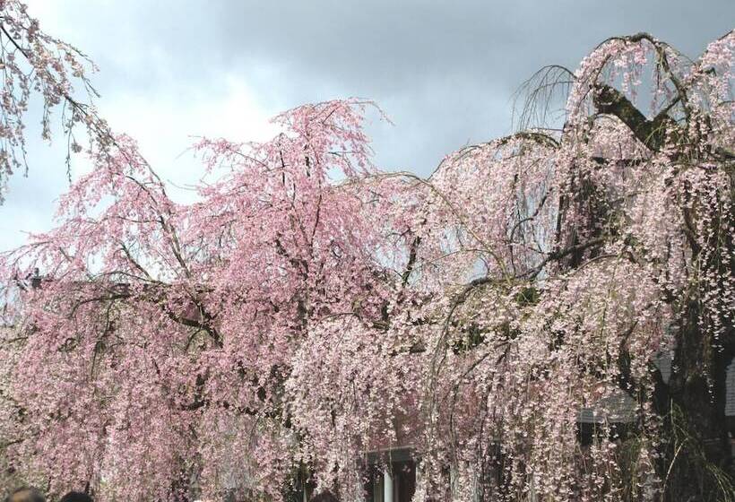 فندق Folkloro Kakunodate