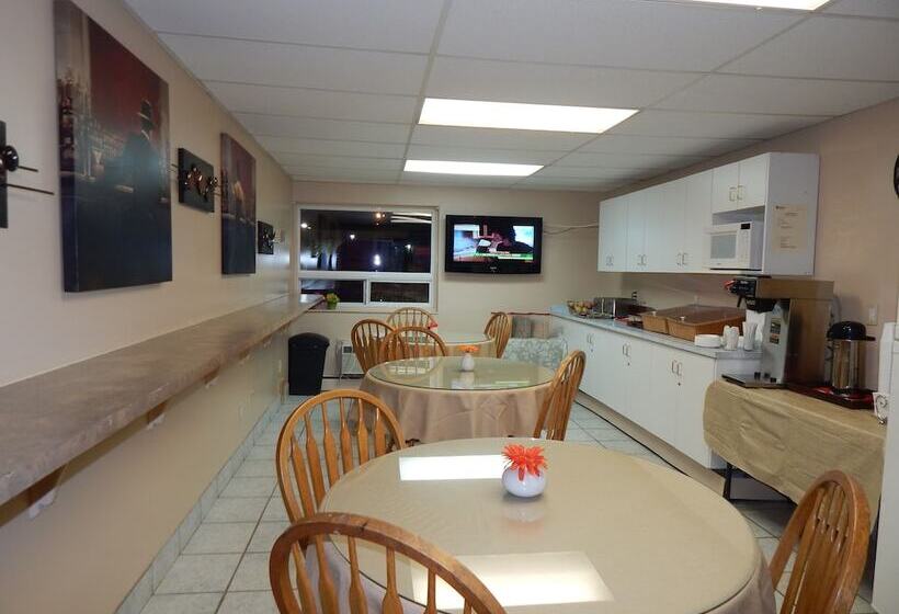 Отель Igloo Inn