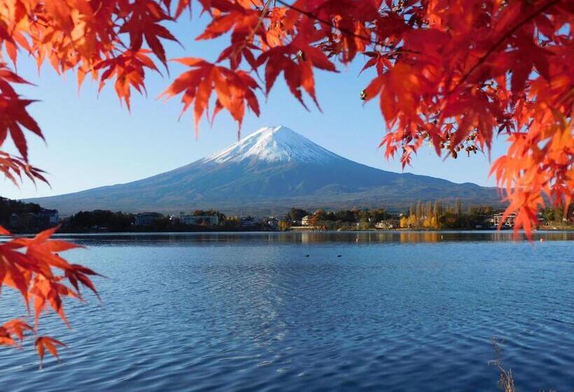 Отель & Restaurant Yesterday