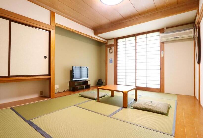 호텔 & Restaurant Yesterday