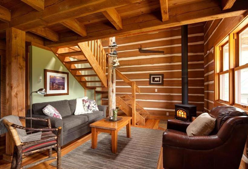 Hotel Nipika Mountain Resort