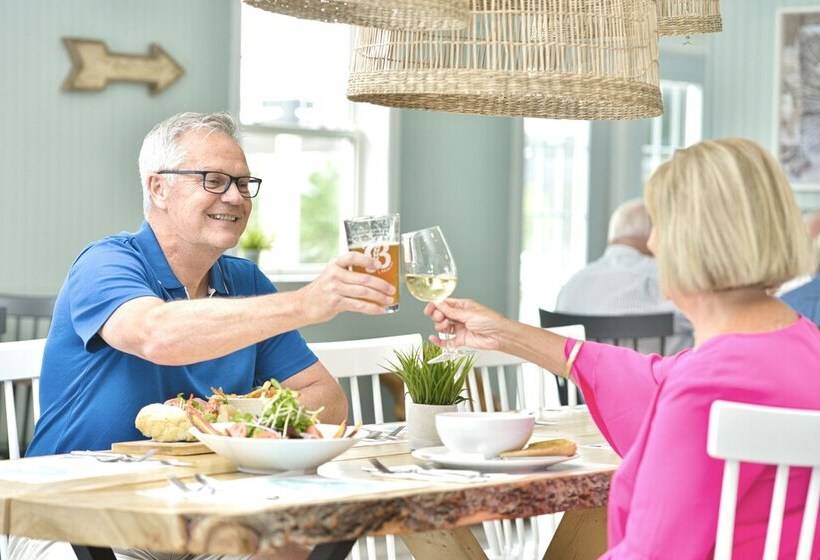 فندق North Star Beach Suites