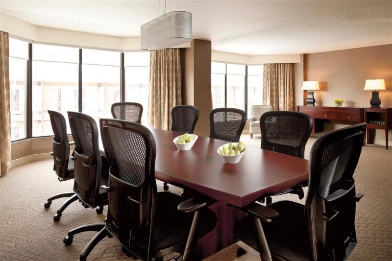 酒店 Red Deer Resort & Casino