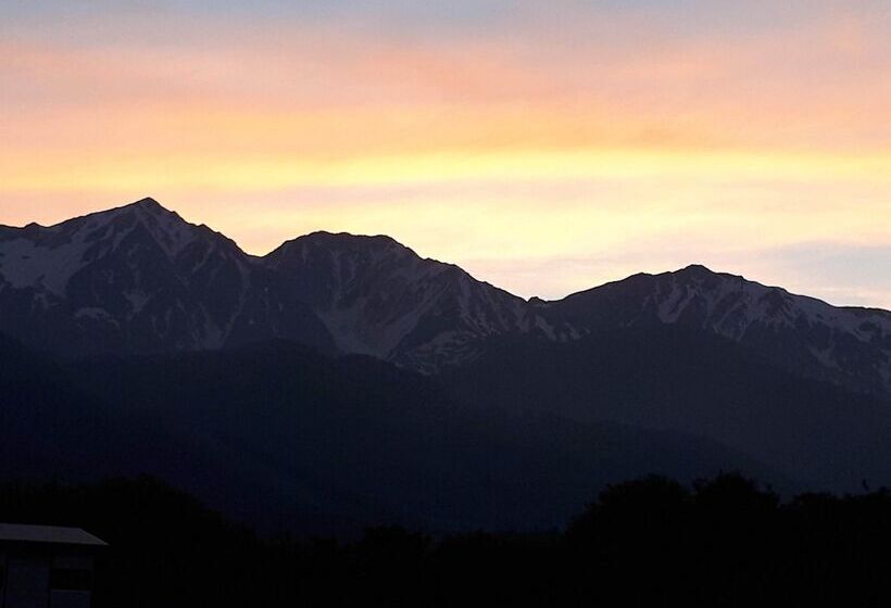 فندق Reposer Hakuba