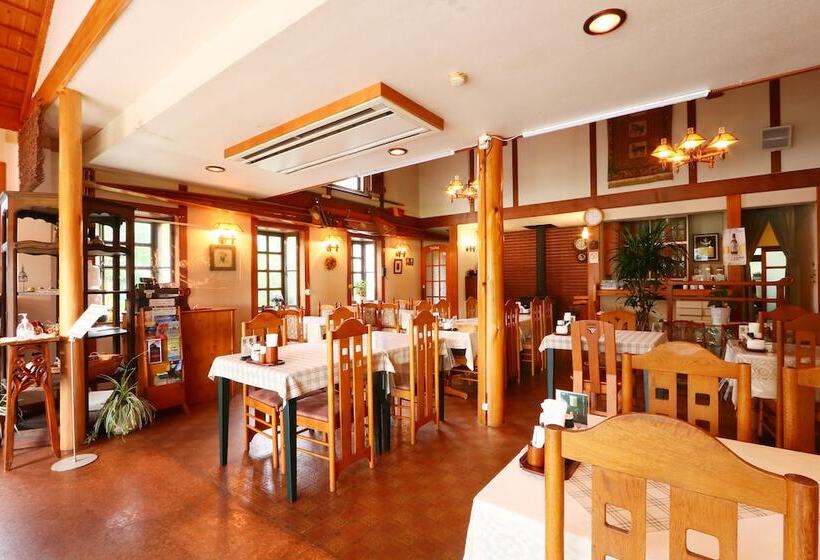 Отель & Restaurant Yesterday