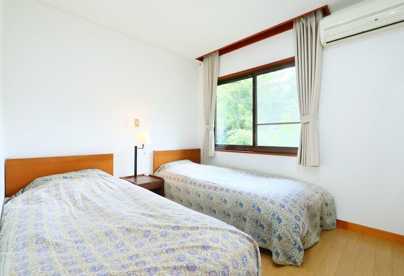 호텔 & Restaurant Yesterday