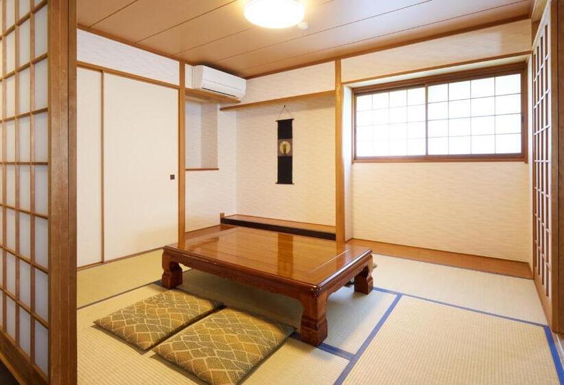 هتل Reyzenitkinosaki Suite Villa