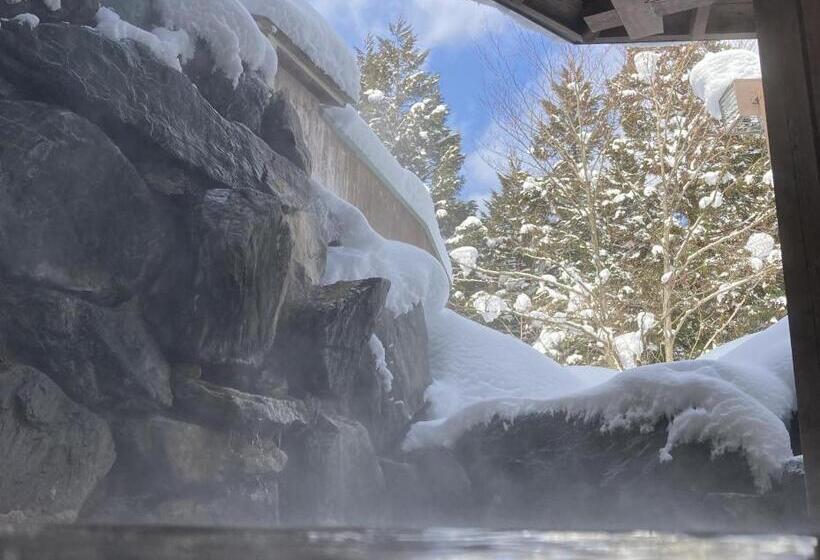 Hotel 田沢湖水沢温泉郷セルリアンリゾートaoni