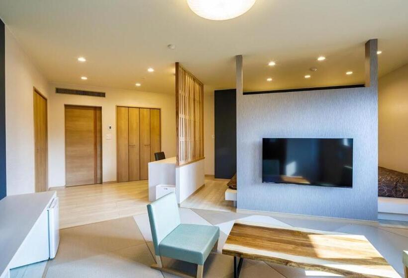 Hotel 田沢湖水沢温泉郷セルリアンリゾートaoni