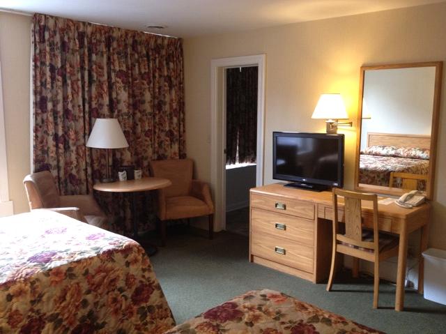 호텔 The Queen's Inn