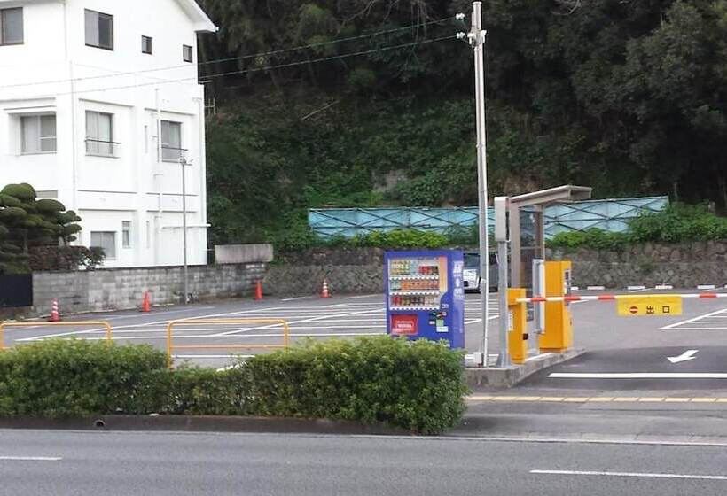 בית מלון כפרי Uwajima Regent