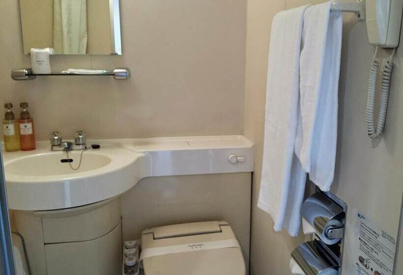 בית מלון כפרי Uwajima Regent