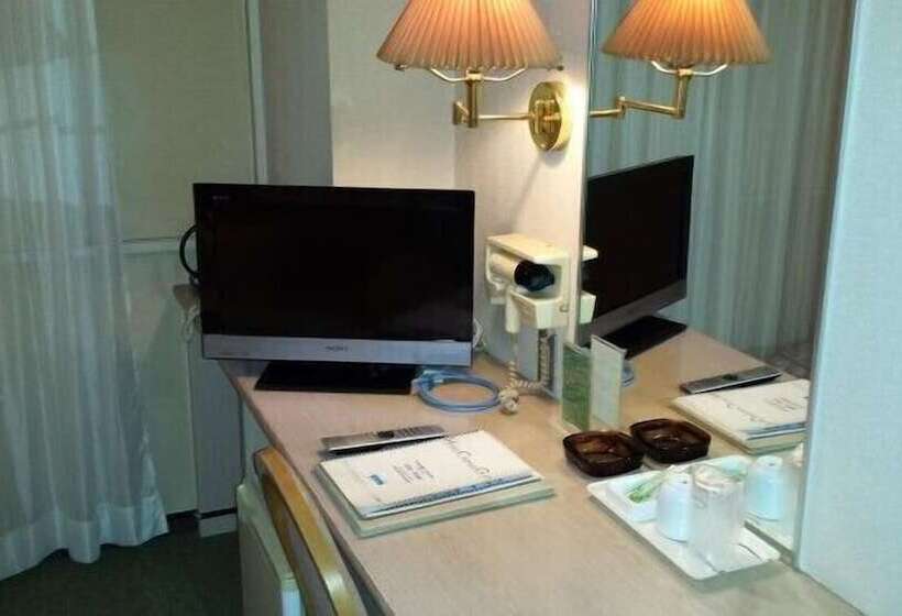 בית מלון כפרי Uwajima Regent