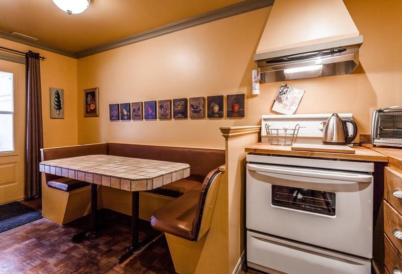 Le Cartier Bed And Breakfast