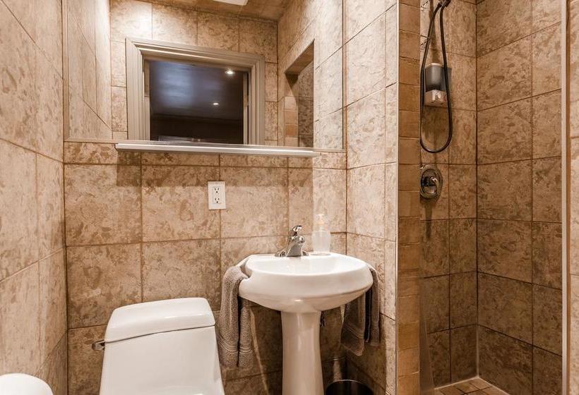 Le Cartier Bed And Breakfast