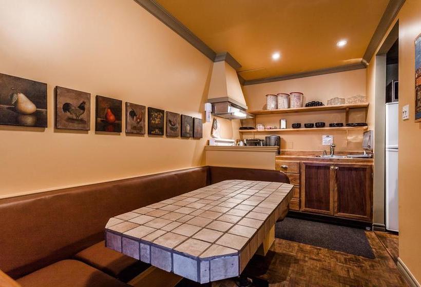 Le Cartier Bed And Breakfast