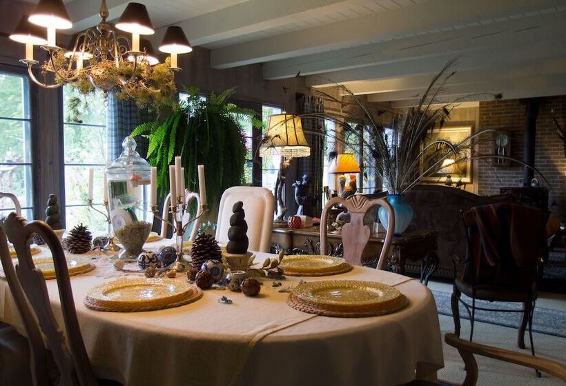 Le Petit Clocher Gite Touristique B & B