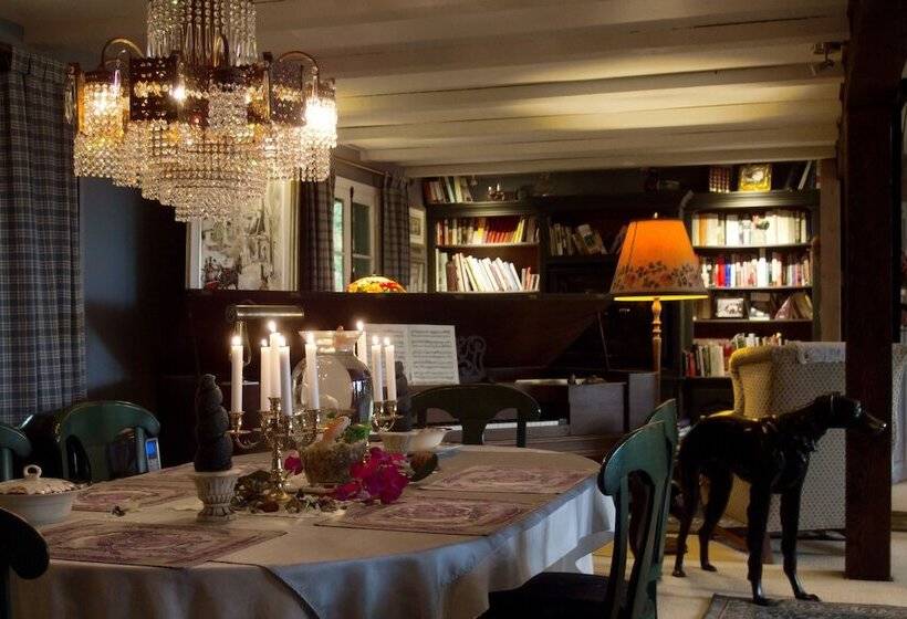 Le Petit Clocher Gite Touristique B & B