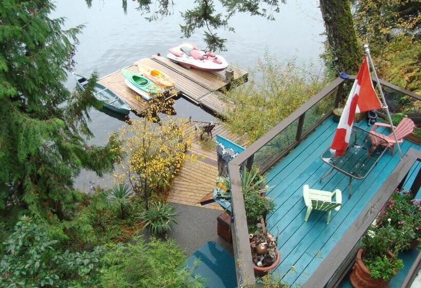 Long Lake Waterfront Bed And Breakfast