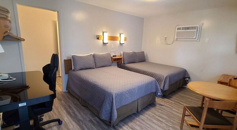 Maple Leaf Motel