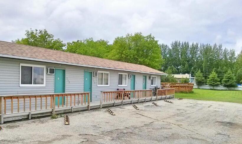 Moosomin Motel