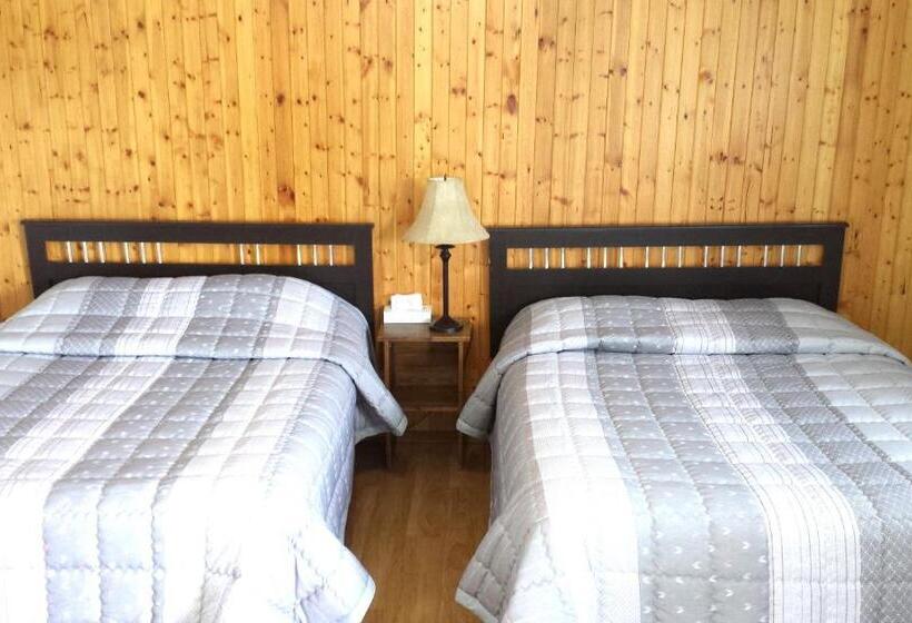 Moosomin Motel