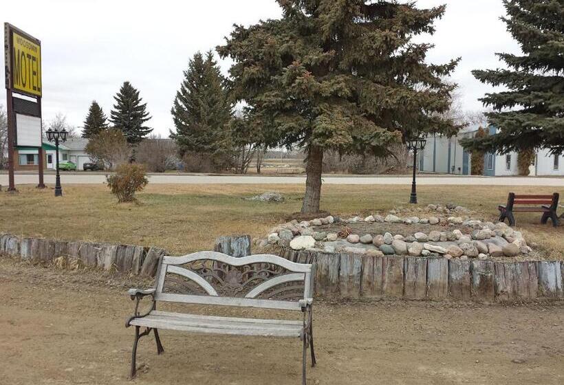 Moosomin Motel