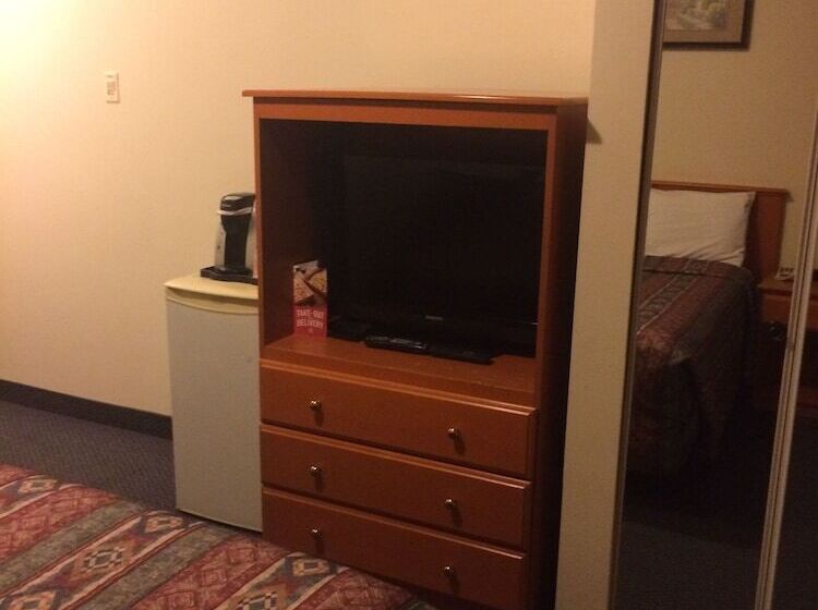 فندق على الطريق Ace Inn