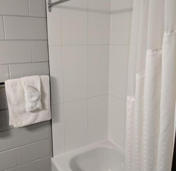 מוטל Armstrong Inn