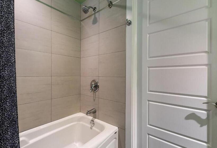 汽车旅馆  Auberge St. Jacques