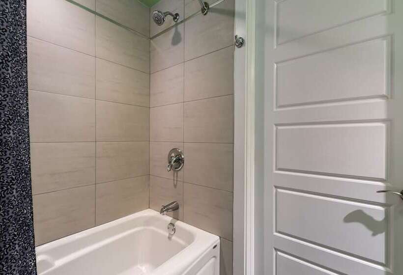 汽车旅馆  Auberge St. Jacques