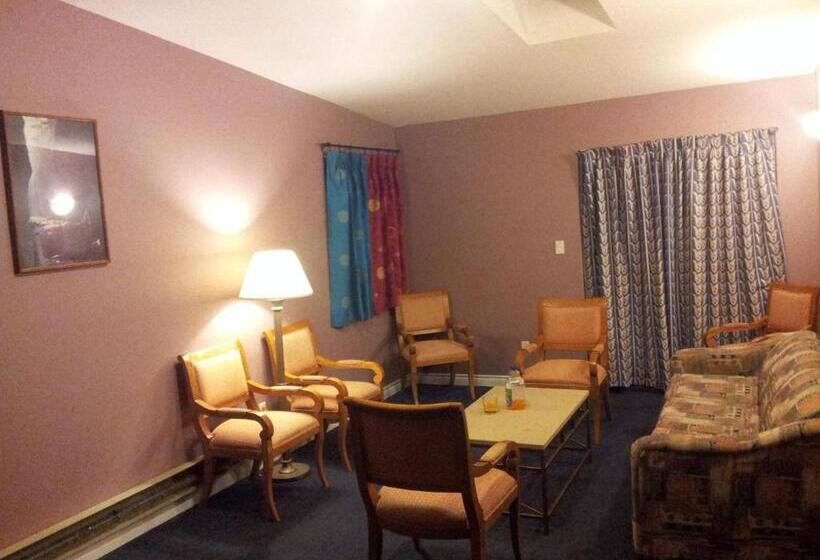 Motel Cache Creek Inn