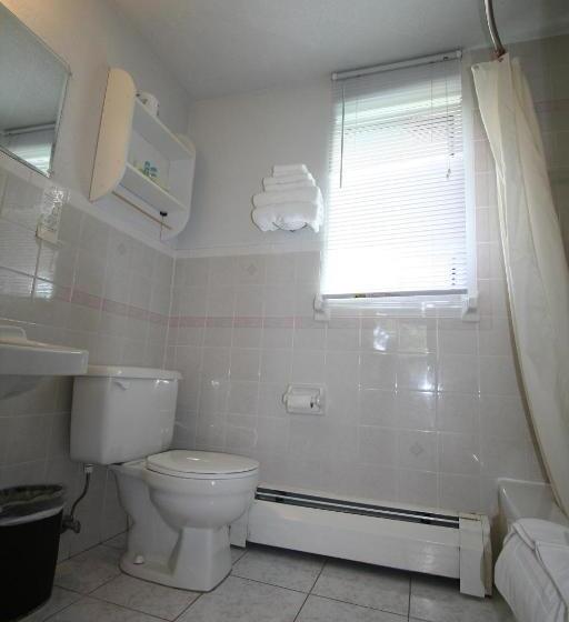 فندق على الطريق Campbellford River Inn